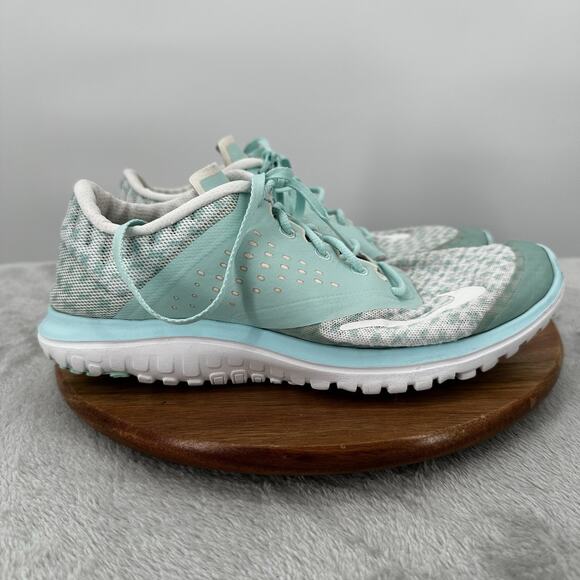 Nike Sneaker Womens 9 Mint Green Lace up Shoe FS Lite Run 2 Running Trail - Picture 1 of 9